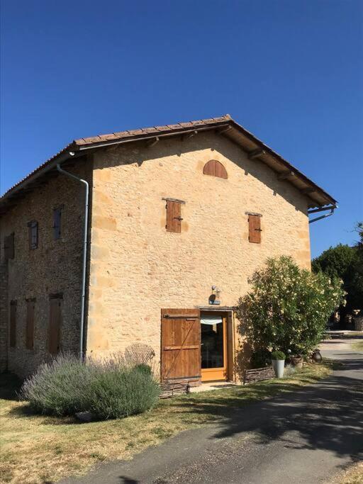 « Le Vieux Hangar » Gite A La Ferme Le Buisson-de-Cadouin Exterior photo
